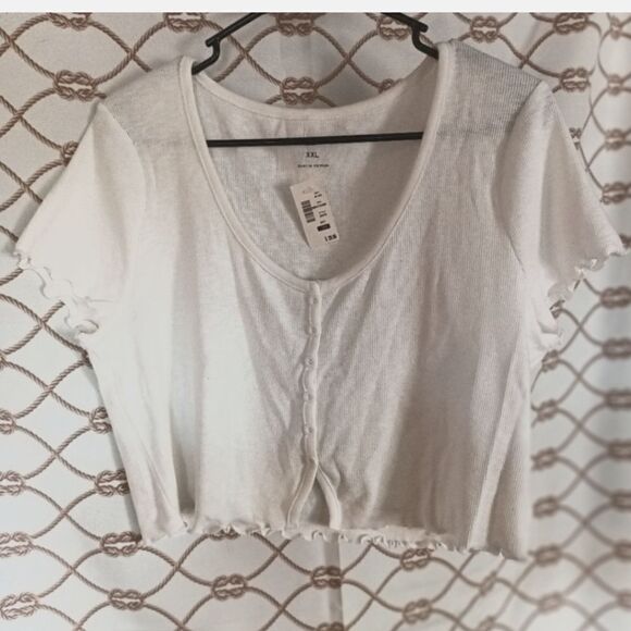 Aeropostale Flyaway Button Up cropped tee - Picture 3 of 3